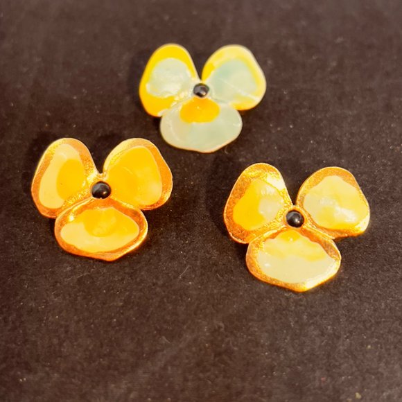 Unbranded Jewelry - Lot of 3 Small Gold Tone And Enamel Pansy Brooches (3820)